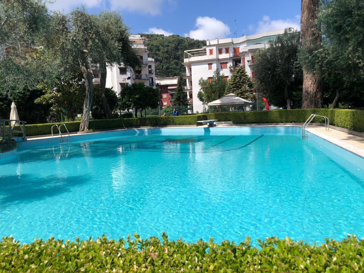 Casa Mami - Luxury Apartment And Pool - Соренто Екстериор снимка
